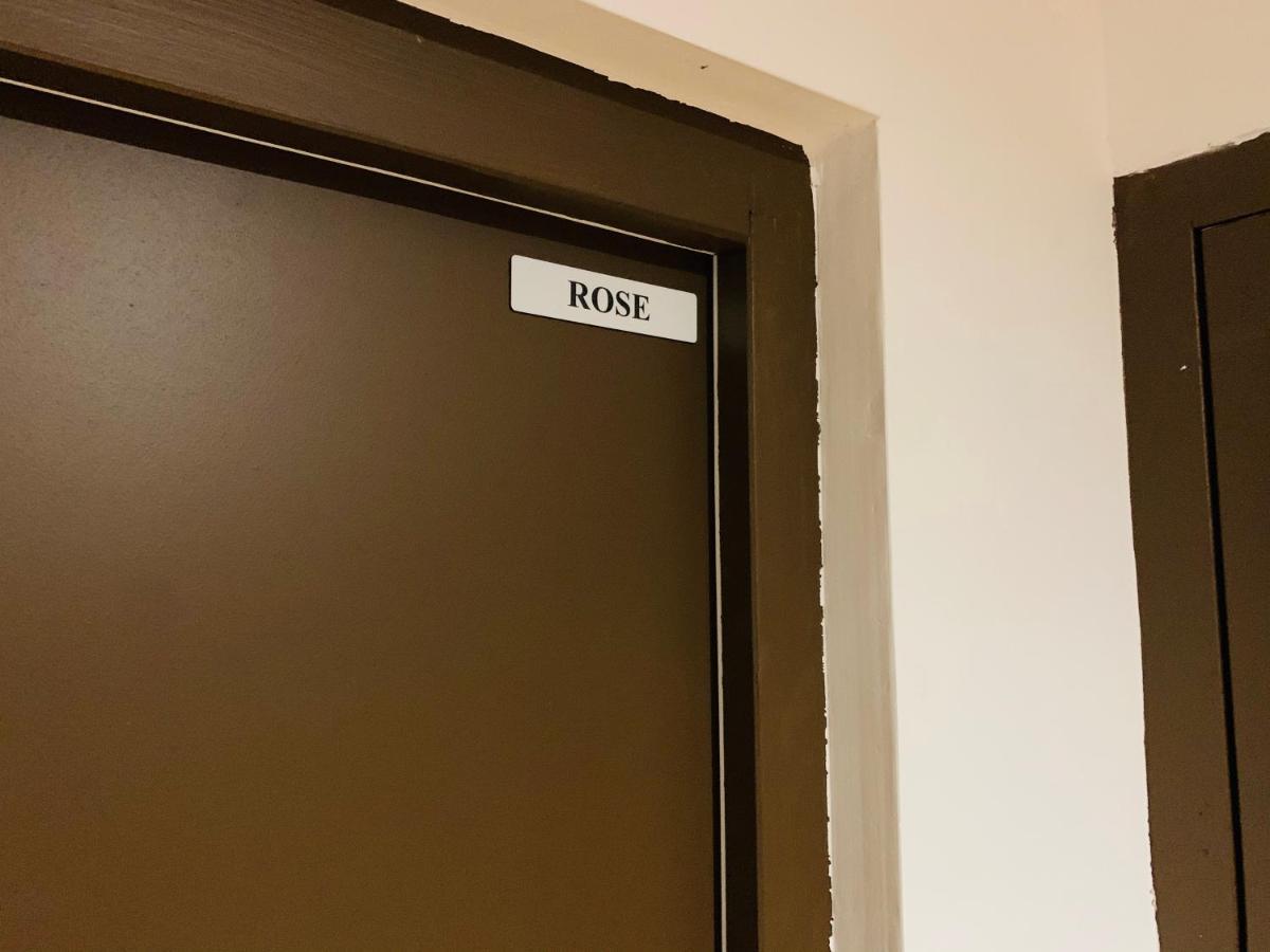 Rose Appartement Μανόσκ Εξωτερικό φωτογραφία